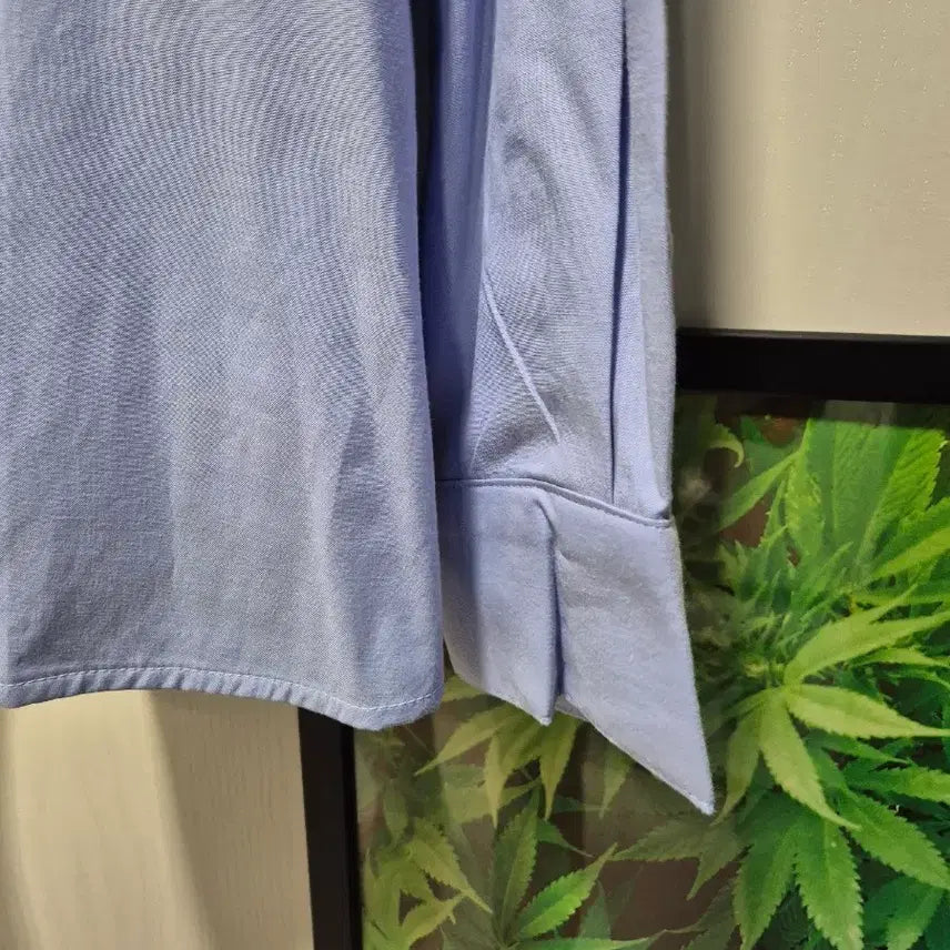 [BUNJANG] Charotte Blue Shirt / (세일)(새상품)Charotte 셔츠 블루