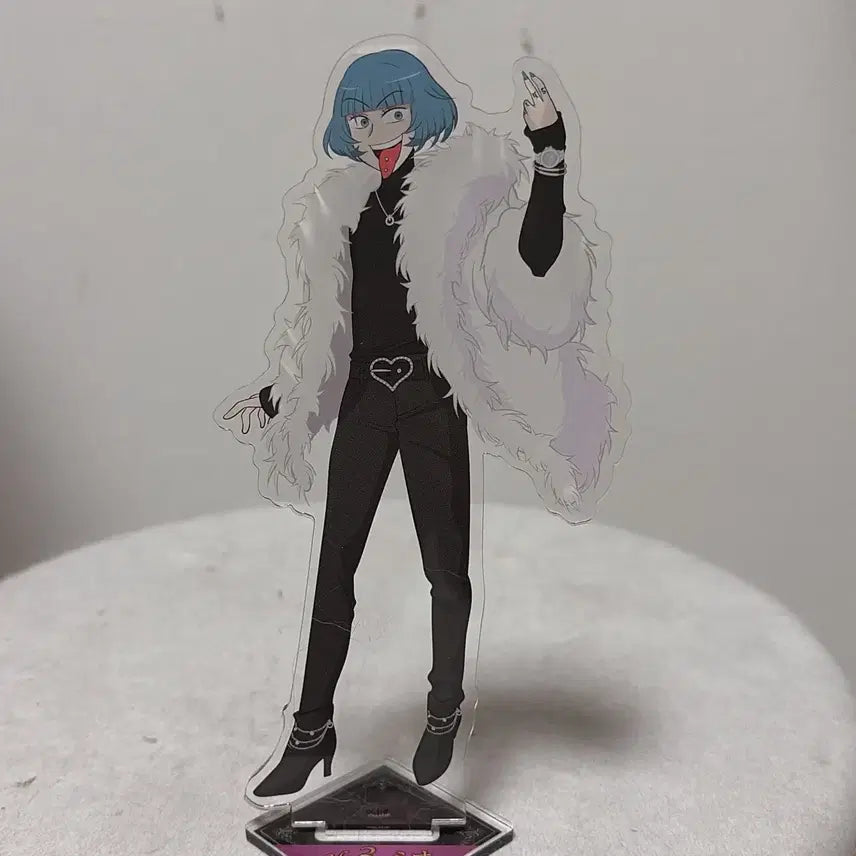 [BUNJANG] Everyday Host Mio Acrylic Stand / 에브리데이 호스트 미오 아크릴스탠드
