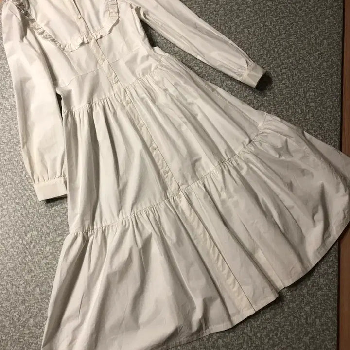 [BUNJANG] August White Frill Ruffle Princess Dress / 어거스트 화이트 프릴 캉캉 러플 바스락 원피스 프린세스 공주풍