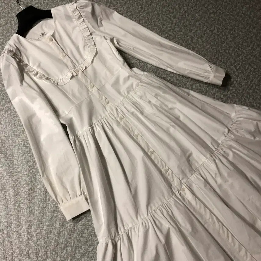 [BUNJANG] August White Frill Ruffle Princess Dress / 어거스트 화이트 프릴 캉캉 러플 바스락 원피스 프린세스 공주풍