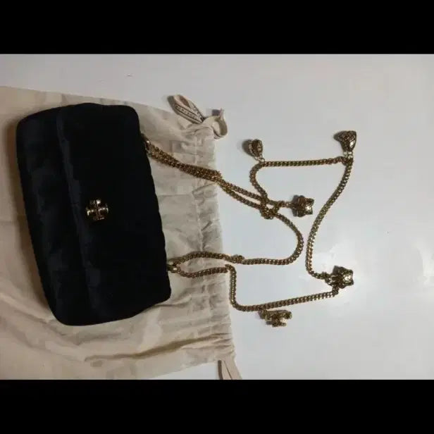 [BUNJANG] Tory Burch Black Velvet Chain Bag / 토리버치 블랙 벨벳 체인백
