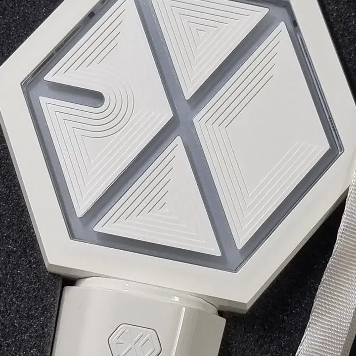 [BUNJANG] EXO Official Lightstick Ver. 2 / 엑소 응원봉 뉴리디봉 에리디봉 양도 (작동 안됨)