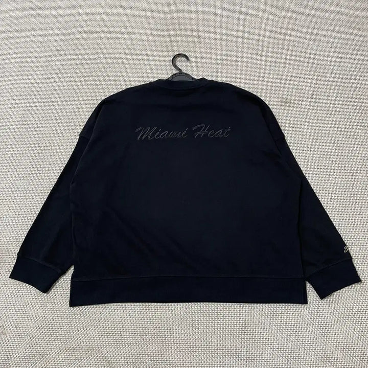 [BUNJANG] NBA Miami Round Crewneck Sweatshirt / M NBA 마이애미 라운드 맨투맨 N.9317