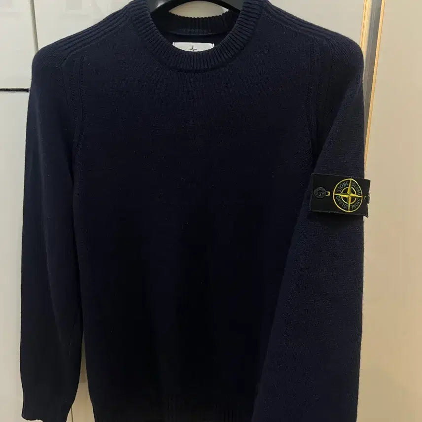 [BUNJANG] Stone Island Navy Lambswool Knit Sweater / 스톤아일랜드 네이비 램스울니트 100-105