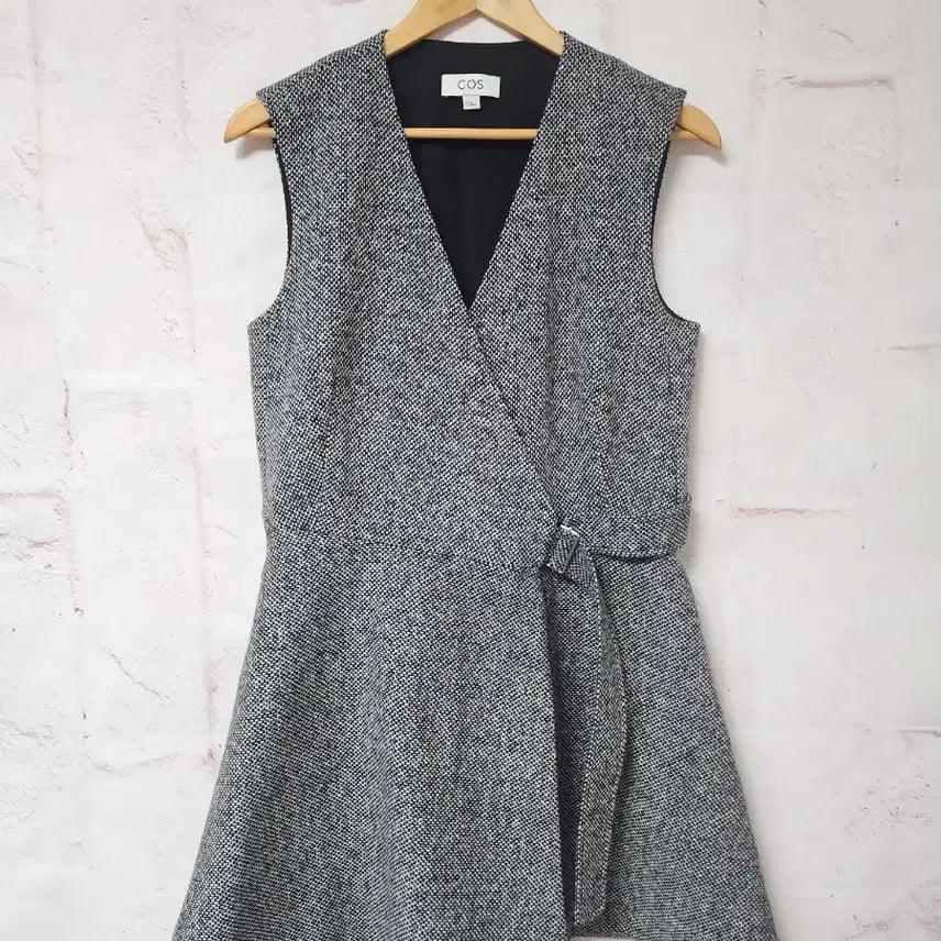 [BUNJANG] COS Tweed Mini Wrap Flare Dress / 코스 트위드 미니랩 스타일 플레어 원피스