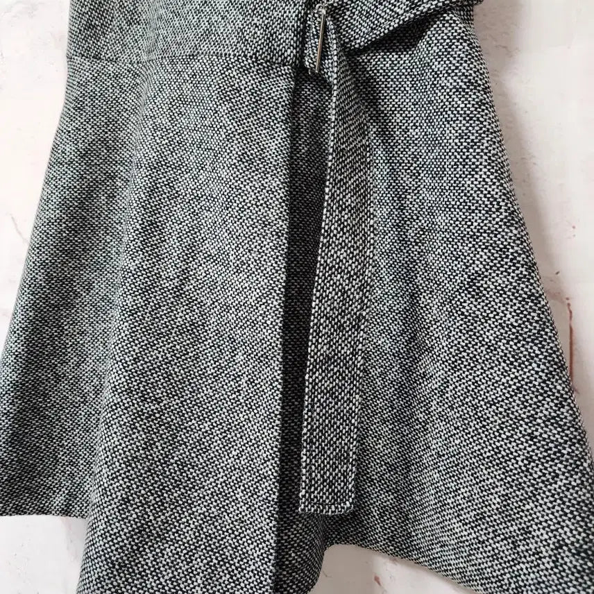 [BUNJANG] COS Tweed Mini Wrap Flare Dress / 코스 트위드 미니랩 스타일 플레어 원피스