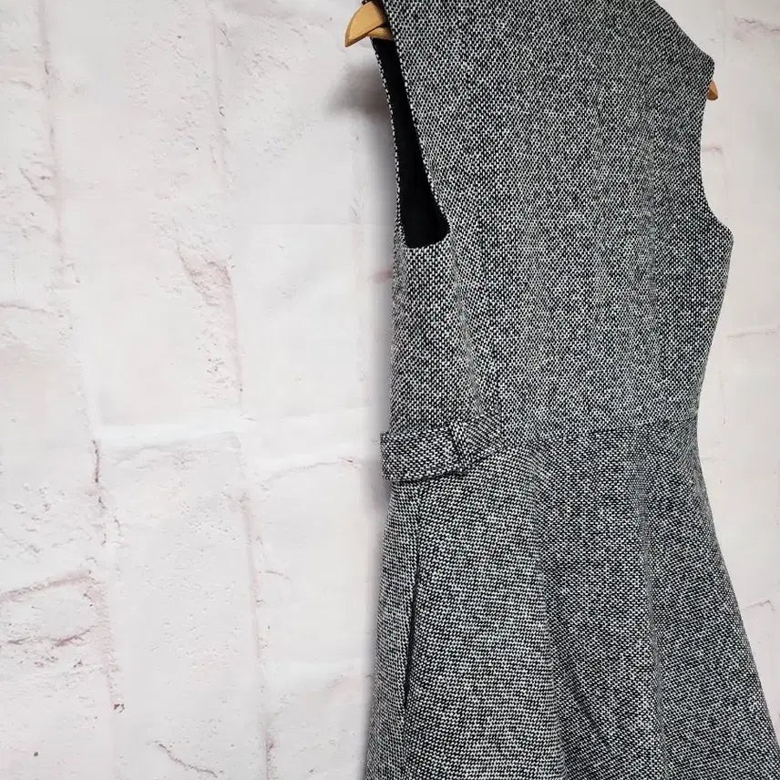 [BUNJANG] COS Tweed Mini Wrap Flare Dress / 코스 트위드 미니랩 스타일 플레어 원피스