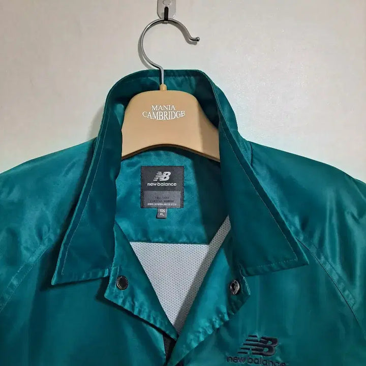 [BUNJANG] New Balance Coach Jacket Green 105 / 뉴발란스 코치 자켓 그린 105사이즈