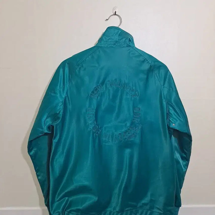 [BUNJANG] New Balance Coach Jacket Green 105 / 뉴발란스 코치 자켓 그린 105사이즈