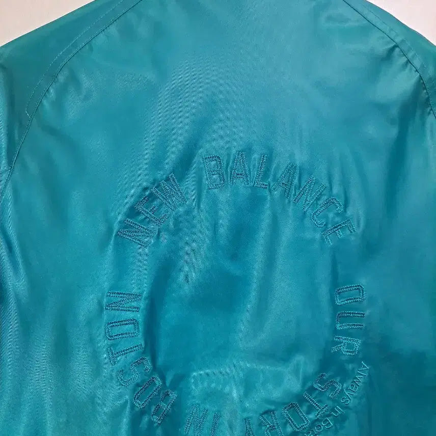 [BUNJANG] New Balance Coach Jacket Green 105 / 뉴발란스 코치 자켓 그린 105사이즈