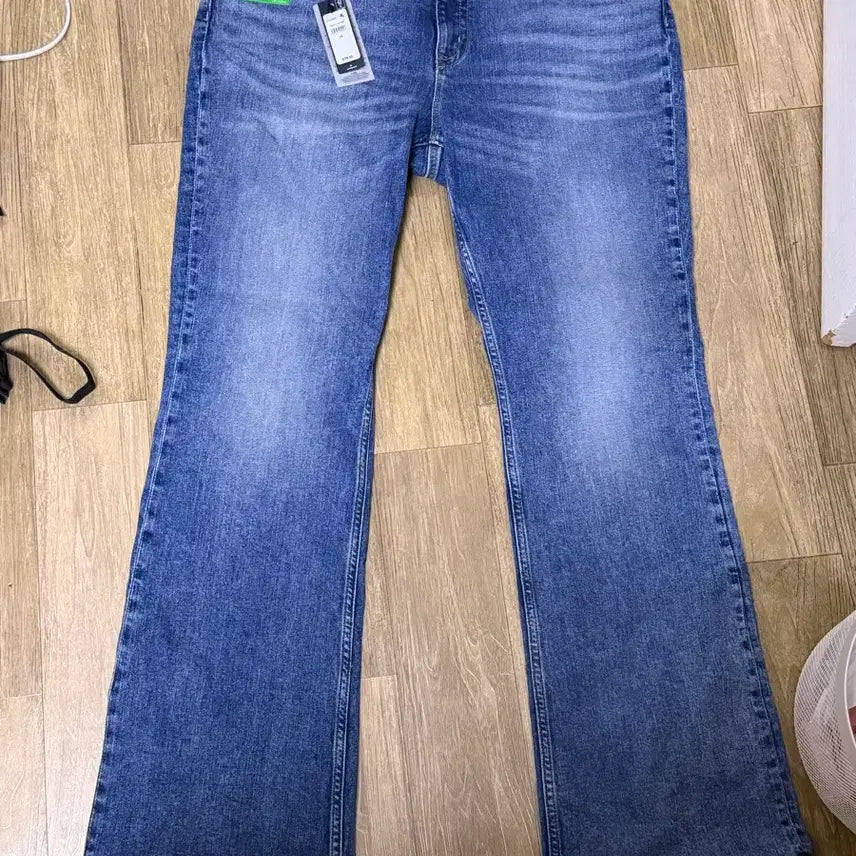 [BUNJANG] Tommy Hilfiger Bootcut Denim Pants / [새상품] 타미힐피거 부츠컷 데님 팬츠