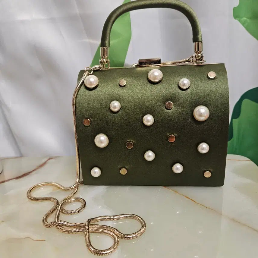[BUNJANG] ZARA Olive Green Pearl Embellished Chain Tote Bag / 자라 올리브 그린 진주 장식 체인 토트백