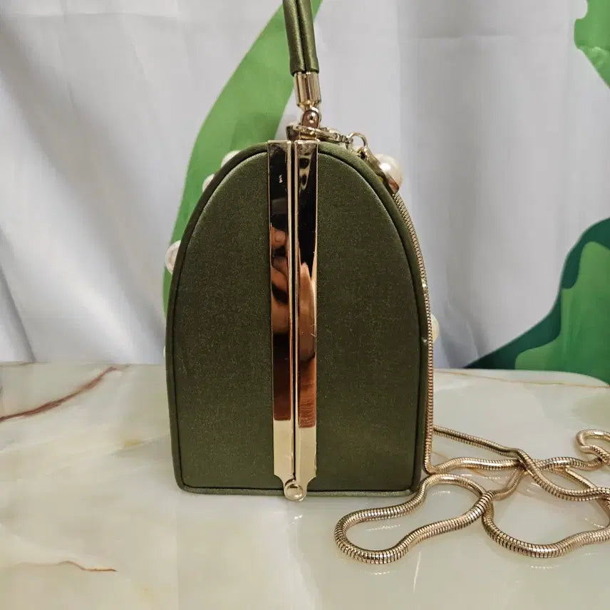 [BUNJANG] ZARA Olive Green Pearl Embellished Chain Tote Bag / 자라 올리브 그린 진주 장식 체인 토트백