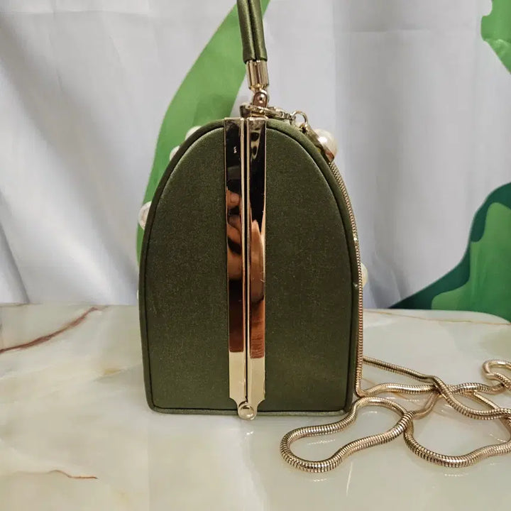 [BUNJANG] ZARA Olive Green Pearl Embellished Chain Tote Bag / 자라 올리브 그린 진주 장식 체인 토트백