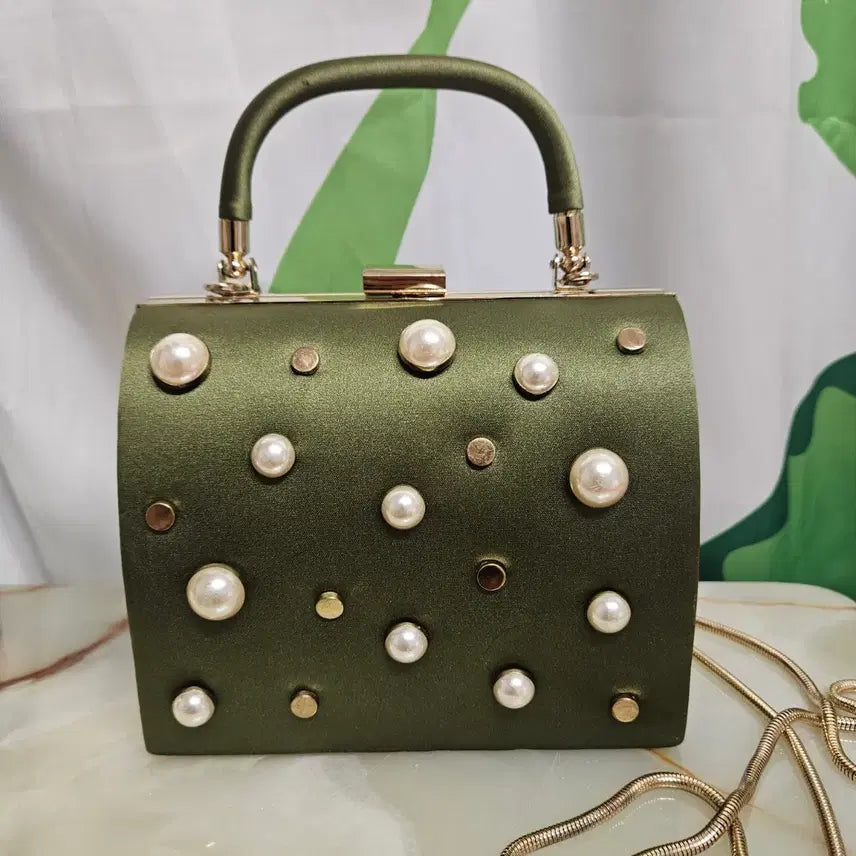 [BUNJANG] ZARA Olive Green Pearl Embellished Chain Tote Bag / 자라 올리브 그린 진주 장식 체인 토트백