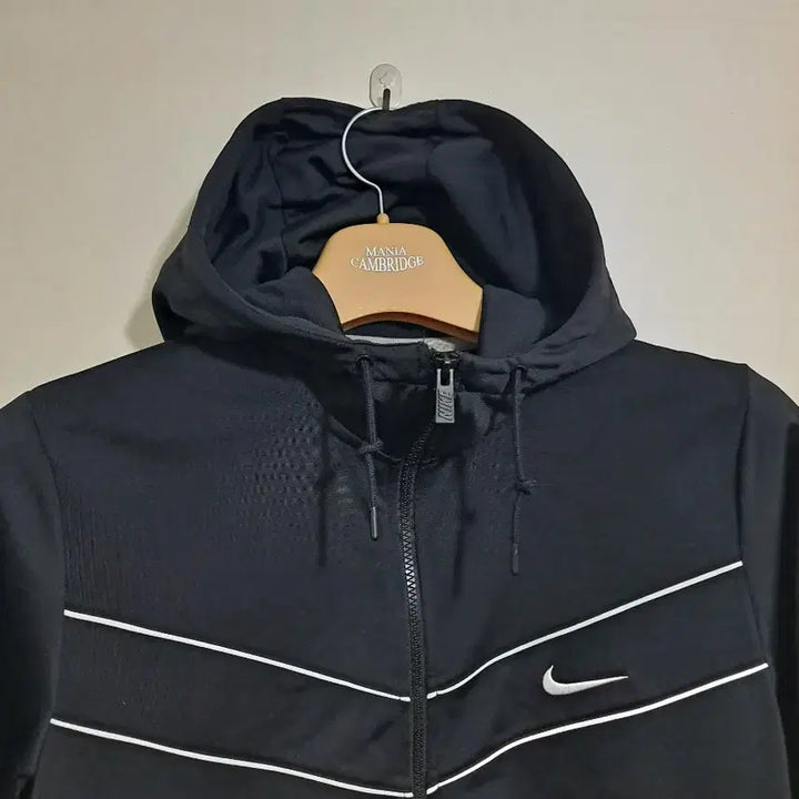 [BUNJANG] Nike Black Hooded Zip-up Training Suit / 나이키 블랙 후드 집업 트레이닝복 100사이즈
