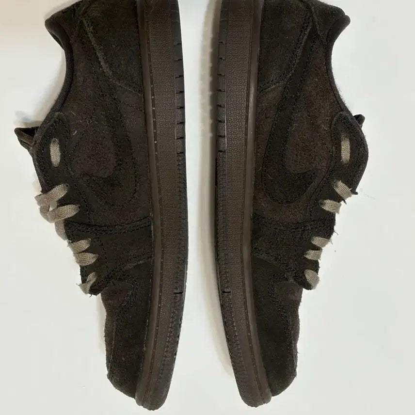 [SOLD OUT] 나이키 조던1 트래비스스캇 벨벳브라운 220