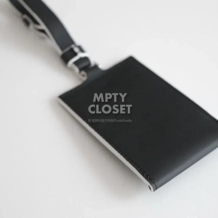 [BUNJANG] Berluti B Logo Leather Luggage Tag / 벨루티 B로고 레더 러기지택 네임택