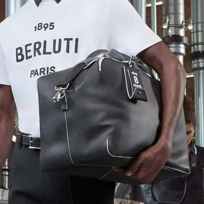[BUNJANG] Berluti B Logo Leather Luggage Tag / 벨루티 B로고 레더 러기지택 네임택