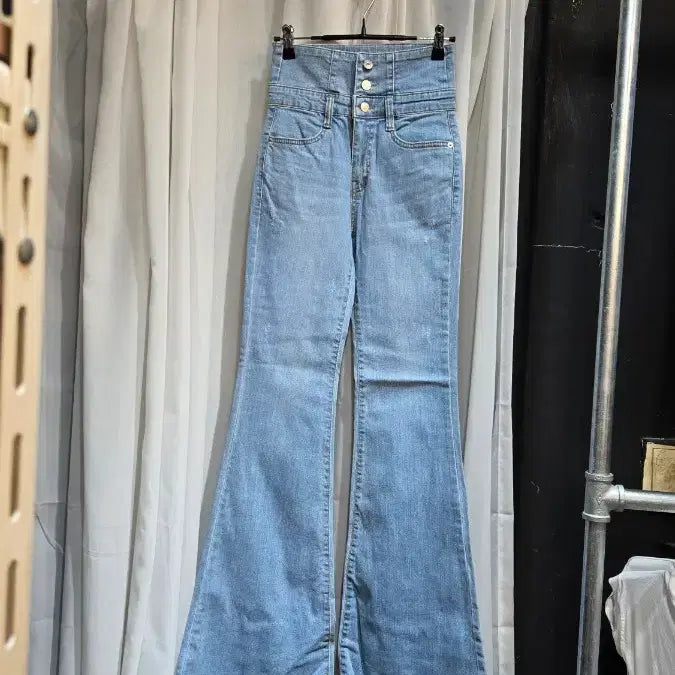 [SOLD OUT] L싸이즈 스판 하이웨스트 나팔 데님