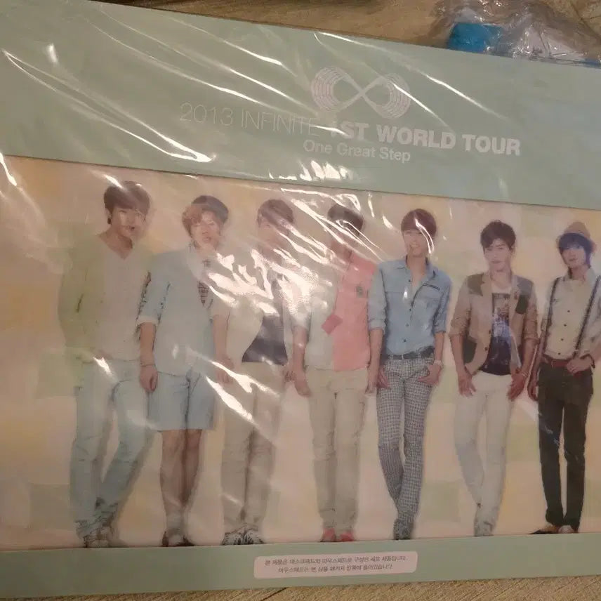 [BUNJANG] INFINITE 2013 World Tour Desk Pad Set / INFINITE 2013 월드투어 데스크패드 세트 팝니다.
