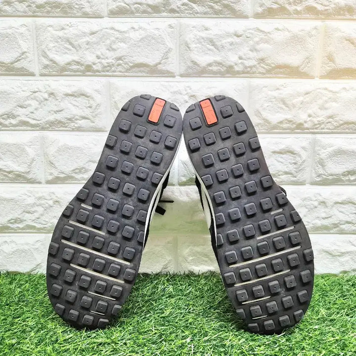 [BUNJANG] Nike Waffle One Sneakers 270mm / 나이키 와플 원 스니커즈 운동화 270mm