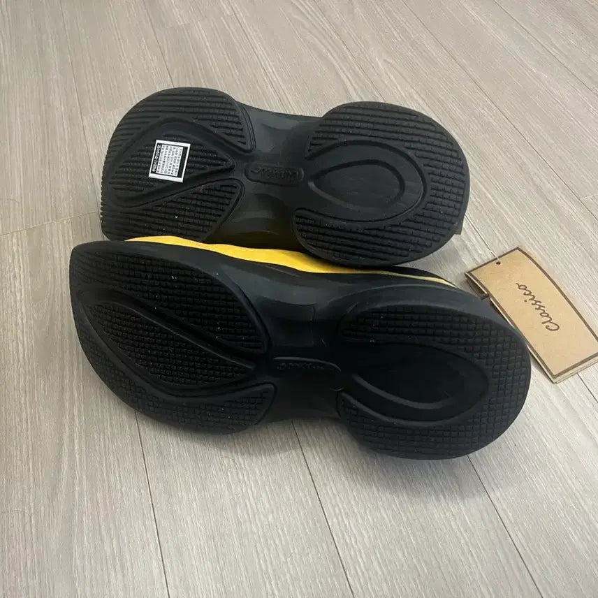 [SOLD OUT] 클라시코 슬립온 moc 260 새제품 정가99900