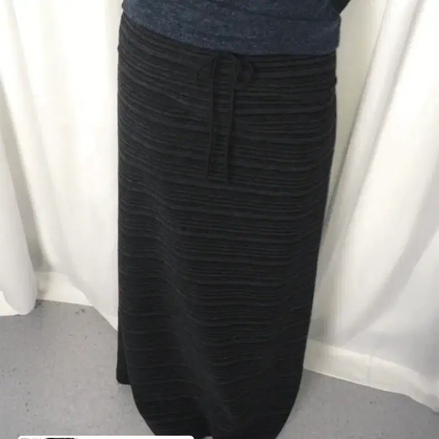 [BUNJANG] Pohaus Striped Maxi Long Skirt / 포하우스 패럴 밴딩 스트라이프 맥시 롱스커트