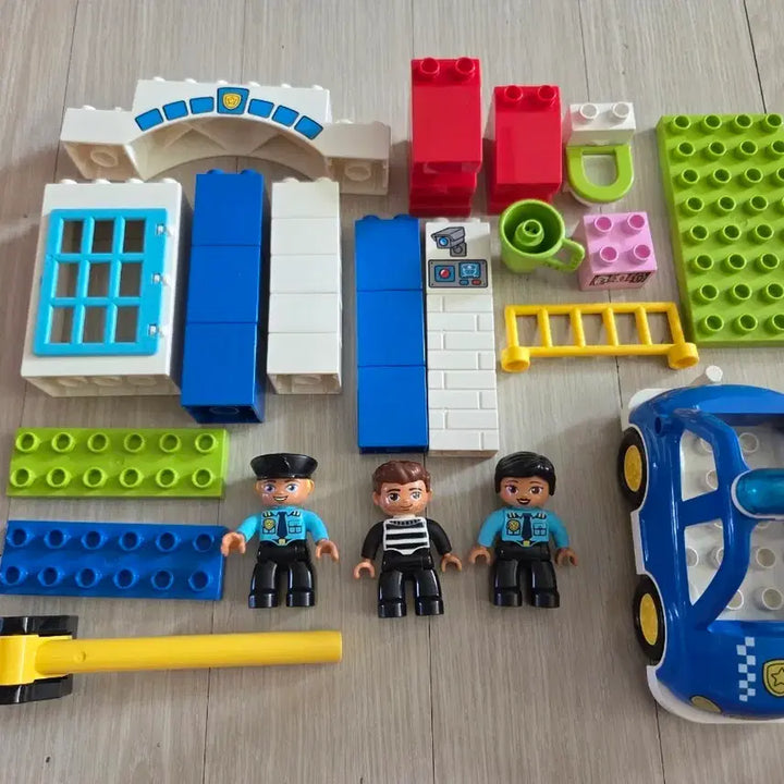 [BUNJANG] LEGO Duplo 10902 Police Station / 레고 듀플로 10902 경찰서