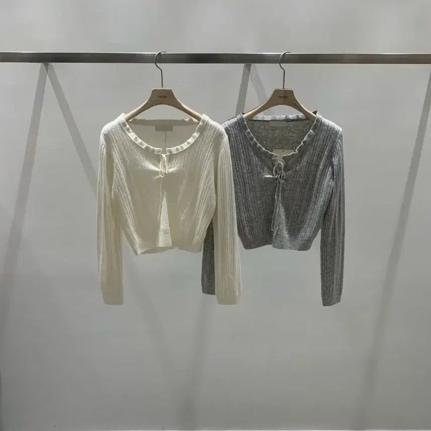 [SOLD OUT] 리에뜨 스카시 브이넥니트