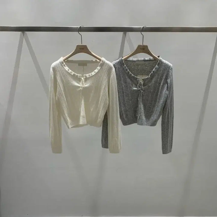 [SOLD OUT] 리에뜨 스카시 브이넥니트