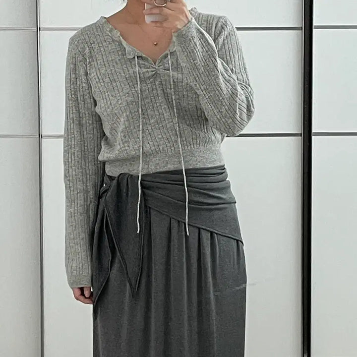 [SOLD OUT] 리에뜨 스카시 브이넥니트