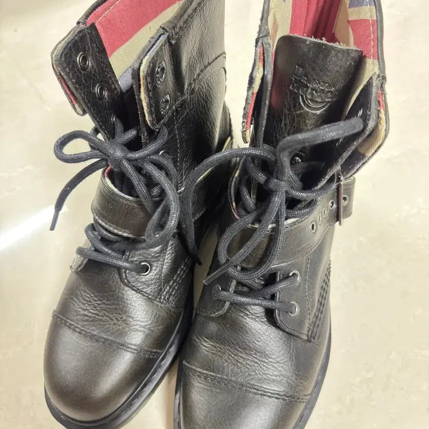 [BUNJANG] Dr. Martens Triumph Boots / 닥터마틴 트라이엄프 부츠 팝니다.