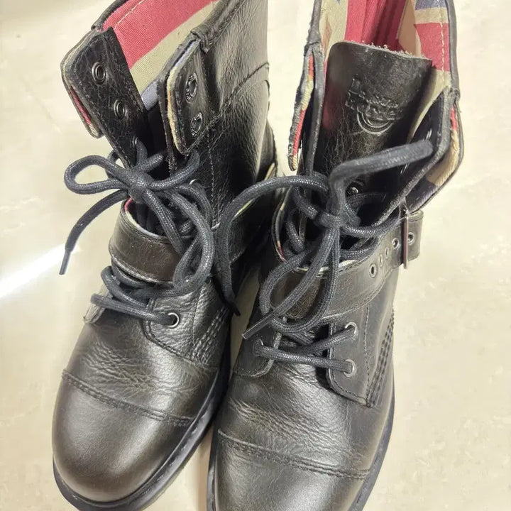 [BUNJANG] Dr. Martens Triumph Boots / 닥터마틴 트라이엄프 부츠 팝니다.