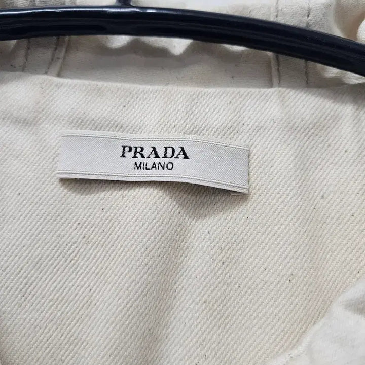 [BUNJANG] Prada Heavy Cotton Hooded Vest Ivory / 프라다 헤비코튼 후드베스트 아이보리