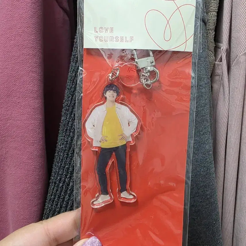 [BUNJANG] BTS V (Taehyung) LOVE YOURSELF Acrylic Keyring / 방탄소년단 뷔, 태형 bts  LOVE YOURSELF 아크릴 키링