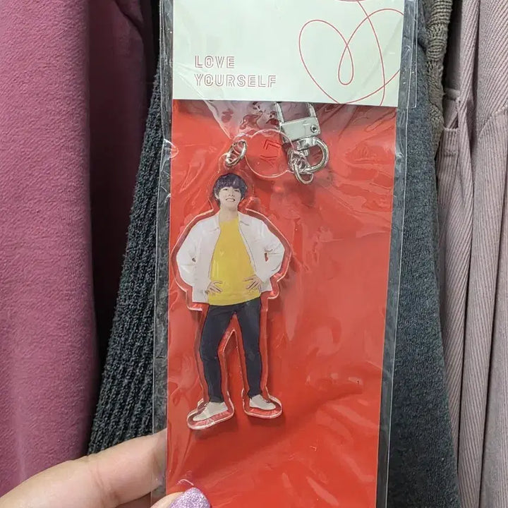 [BUNJANG] BTS V (Taehyung) LOVE YOURSELF Acrylic Keyring / 방탄소년단 뷔, 태형 bts  LOVE YOURSELF 아크릴 키링