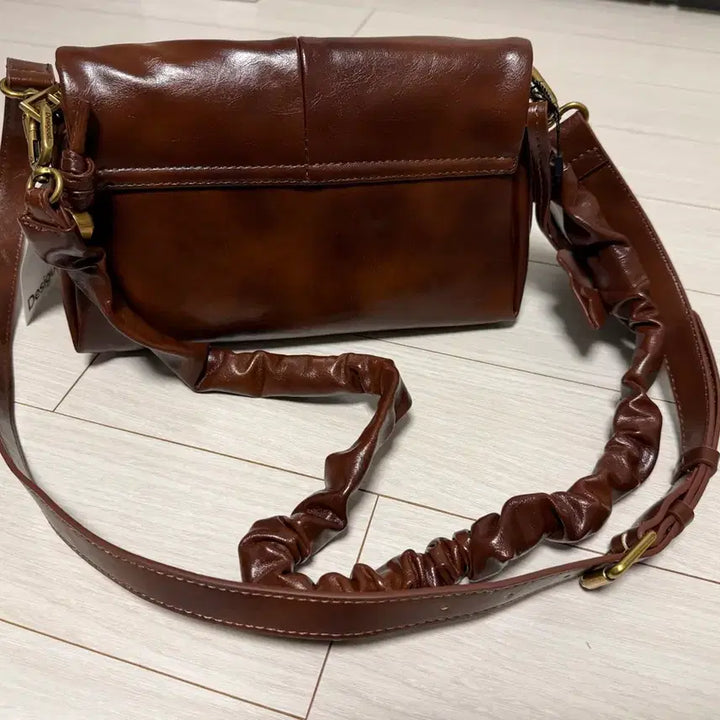 [BUNJANG] Desigual Floral Shoulder Bag / Desigual 브라운 플로럴 숄더백
