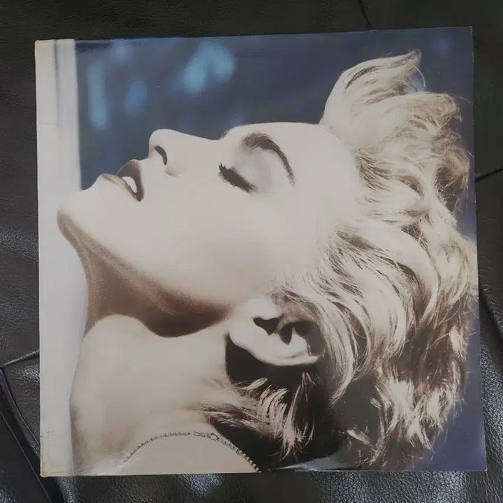 [BUNJANG] Madonna True Blue LP Album / 마돈나(Madonna) - True Blue 수입반 LP (포스터/가사지