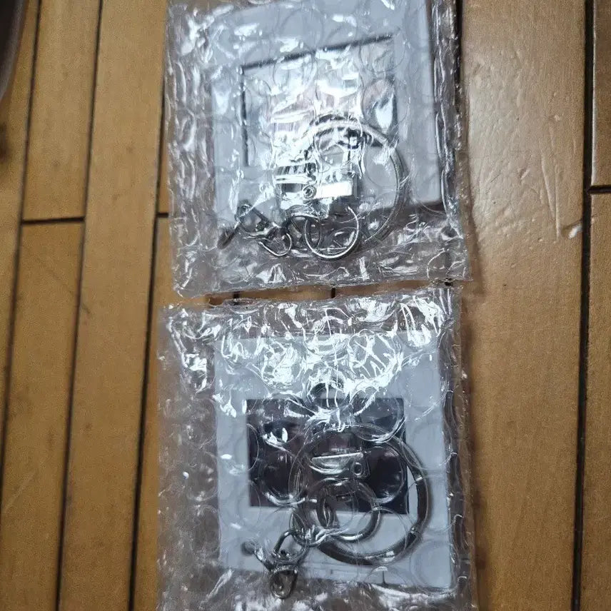 [BUNJANG] BTS Jungkook Photo Frame Keyring (Sealed) / BTS 방탄소년단 포토 프레임 키링 미개봉 정국
