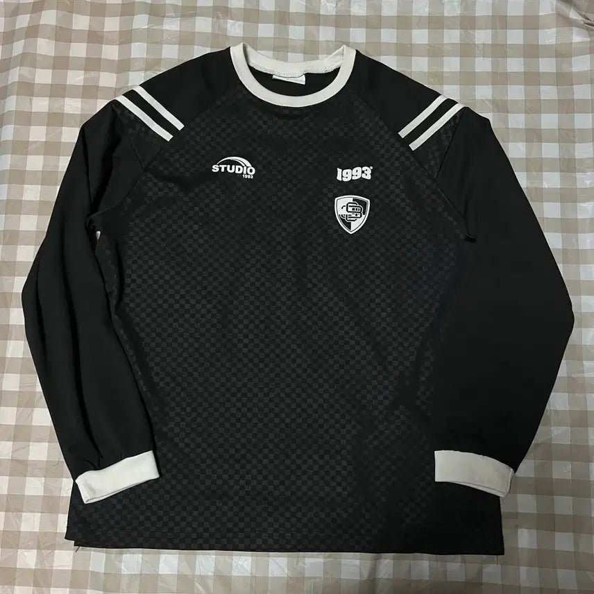 [BUNJANG] 1993 Studio Check Pattern Long Sleeve T-Shirt Black / 1993 스튜디오 체크패턴 긴팔티 블랙 검정 패턴 체크