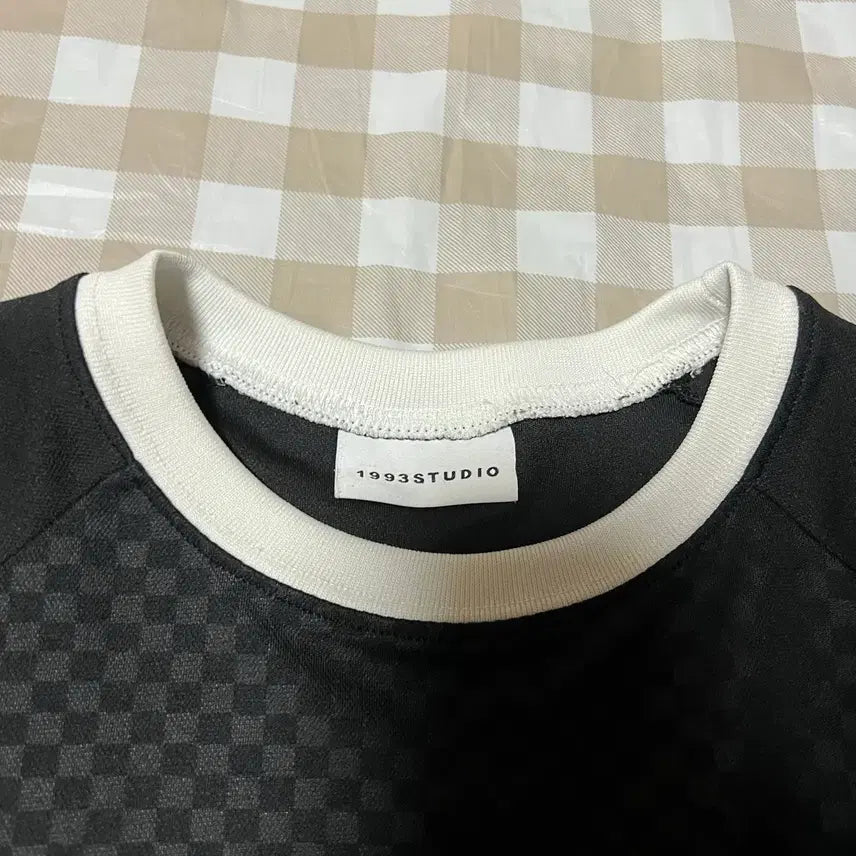 [BUNJANG] 1993 Studio Check Pattern Long Sleeve T-Shirt Black / 1993 스튜디오 체크패턴 긴팔티 블랙 검정 패턴 체크