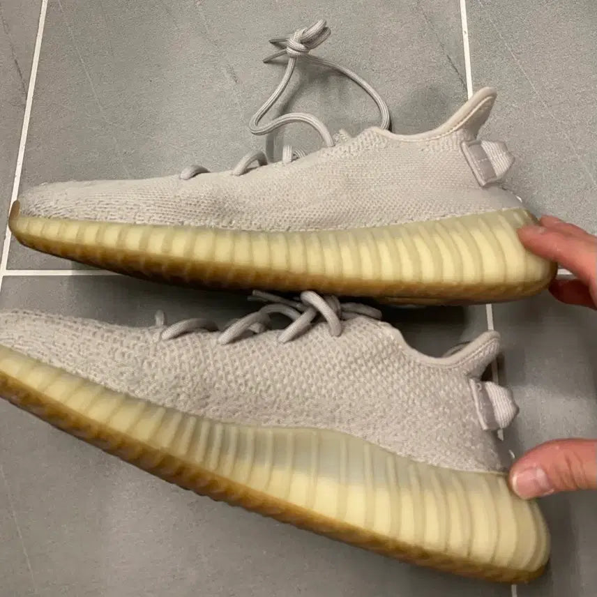 [BUNJANG] Adidas Yeezy Boost 350 V2 Cream Sesame / 아디다스 이지부스트 350 V2 크림 세서미 260