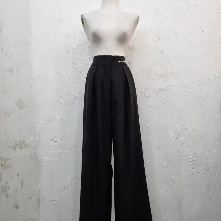 [BUNJANG] Black Wide Pleated Pants / 블랙 와이드 플리츠 팬츠F