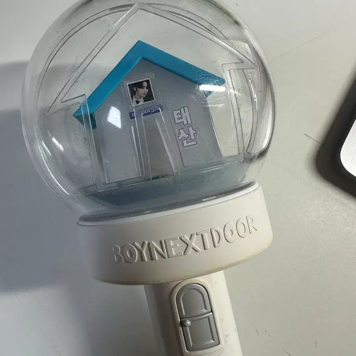 [BUNJANG] BOYNEXTDOOR Official Lightstick / 보이넥스트도어 응원봉 원도어봉 원더봉 박스 있음
