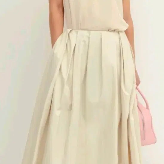[BUNJANG] ORR Ivory Flare Skirt - Volume Line, Popular Color / ORR 오르 아이보리 플레어 스커트 / 고급핏 / 볼륨라인 / 인기컬러