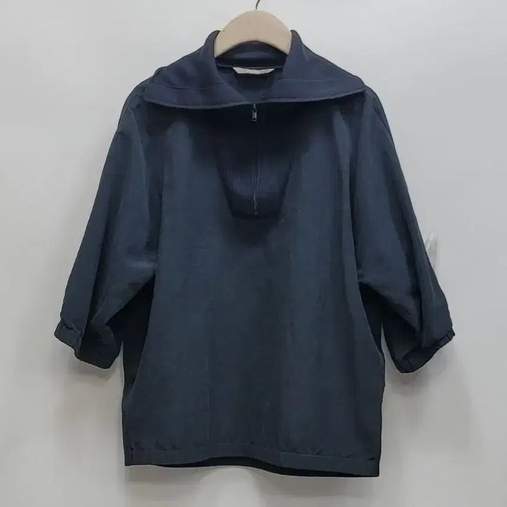 [BUNJANG] BCBG Knit High Neck Half Zip-Up Top / BCBG 21SS 니트 하이넥 반팔 하프 집업  / 여 88-96-160
