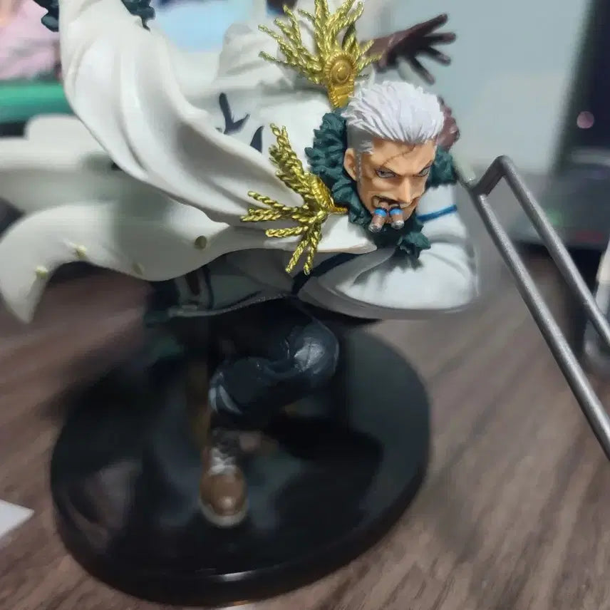 [BUNJANG] One Piece Smoker Figure / 원피스 스모커 피규어