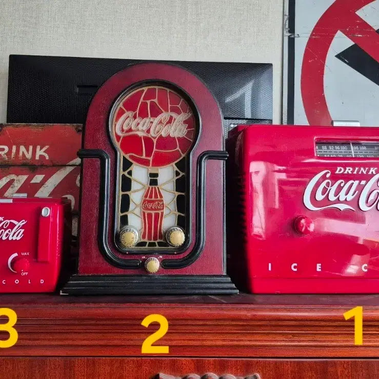 [BUNJANG] Coca-Cola Mini Cooler Radio 1991 Antique Item / 빈티지/앤틱 1991 COCA-COLA 미니쿨러 라디오 소품