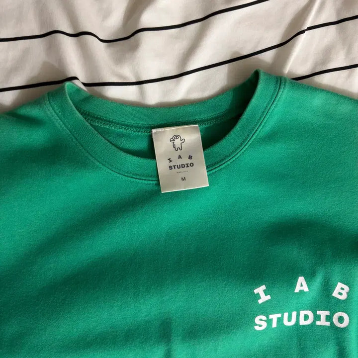 [BUNJANG] IAB Studio Short Sleeve T-shirt M / 아이앱 스튜디오 반팔티 M